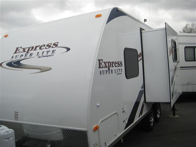 New 2010 Keystone Passport 199ML Travel Trailer For Sale